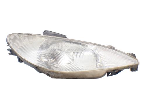 Used Right headlight PEUGEOT 206 Hatchback (2A/C) 1.4 i (75 hp) 28168909