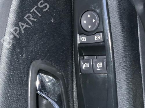 Used Left front window switch Left front window switch RENAULT MEGANE III Hatchback (BZ0/1_, B3_) 1.5 dCi (BZ1G, BZ1W, BZ0R) (95 hp) 39727560 39727560