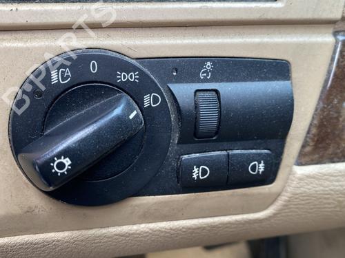 Mando luces BMW X3 (E83) xDrive 20 d (177 hp) 30516362