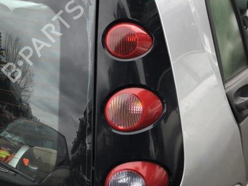 Used Right taillight SMART FORFOUR (454) 1.3 (454.031) (95 hp) 25696058