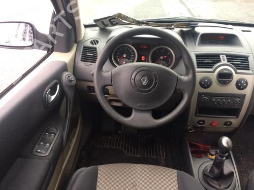 Left taillight RENAULT MEGANE II Estate (KM0/1_) 1.5 dCi (KM16, KM1E) | BP25696716C34 