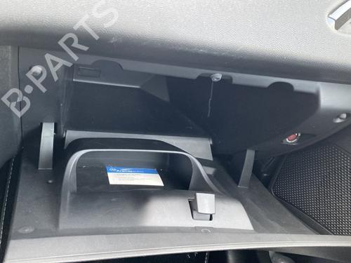 Vano posta oggetti PEUGEOT 208 I (CA_, CC_) 1.2 VTI 82 (82 hp) 30779825