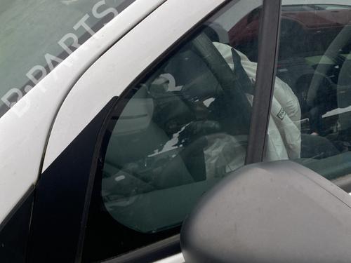 Used Front left quarter glass CITROËN C3 II (SC_) 1.0 VTi 68 (68 hp) 32067942