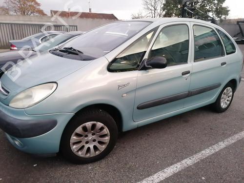 Left headlight CITROËN XSARA PICASSO (N68) 2.0 HDi | BP25679711C28 