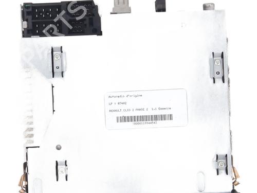 Used Radio Radio RENAULT CLIO II (BB_, CB_) 1.2 16V (BB05, BB0W, BB11, BB27, BB2T, BB2U, BB2V, CB05,... (75 hp) 31932383 31932383