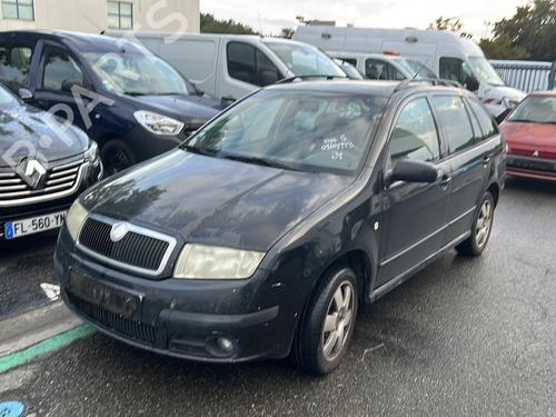 Left headlight SKODA FABIA I Combi (6Y5) 1.9 TDI | BP25676548C28  - Image 9
