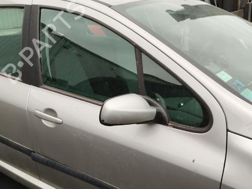 Used Right front door Right front door 38100716 38100716