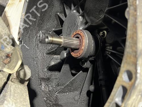 Gearbox RENAULT SCÉNIC II (JM0/1_) 2.0 dCi (JM1K) | BP25692788M3 