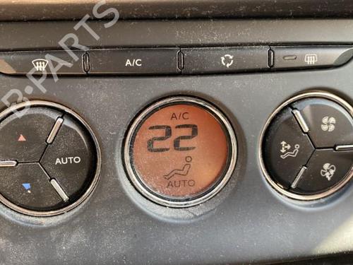 Used Climate control CITROËN C3 II (SC_) 1.6 HDi (92 hp) 25697995