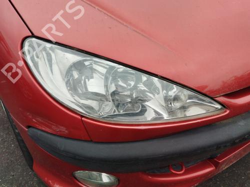 Used Right headlight Right headlight PEUGEOT 206 CC (2D) 1.6 16V (2DNFUF, 2DNFUR) (109 hp) 35926895 35926895