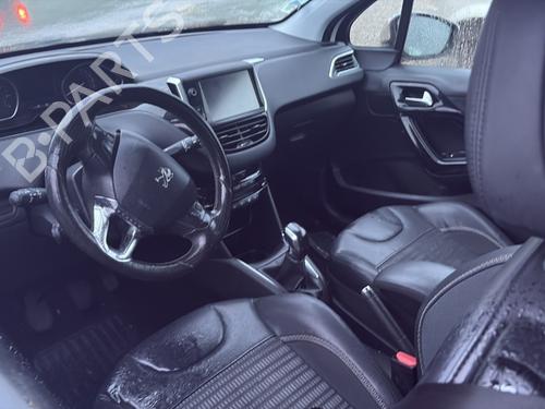 Used Passenger airbag PEUGEOT 208 I (CA_, CC_) 1.2 VTI 82 (82 hp) 31981134