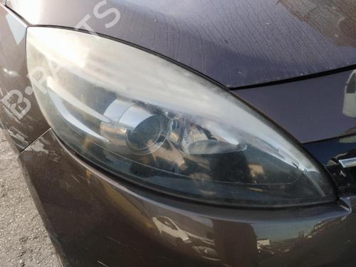 Højre forlygte Højre forlygte RENAULT SCÉNIC III (JZ0/1_) 1.6 dCi (JZ00, JZ12) (130 hp) 37588992 37588992
