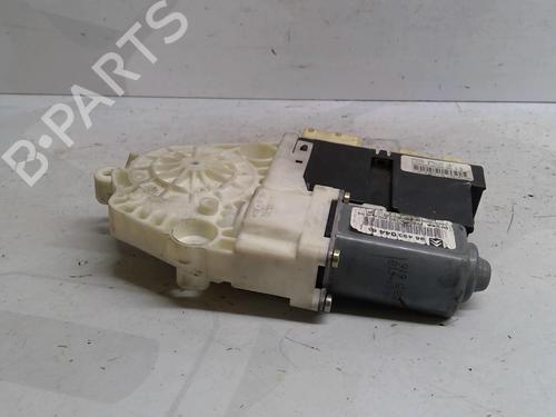 Used Left front window motor CITROËN C5 II (RC_) 2.0 16V (RCRFJB, RCRFJC) (140 hp) 25687412