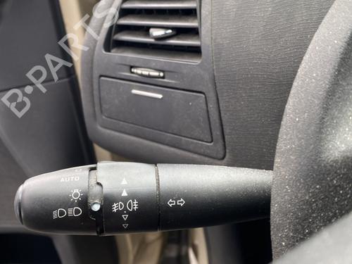 Używane Przełącznik zespolony kolumny kierowniczej CITROËN C4 I (LC_) 1.6 HDi (109 hp) 28518893