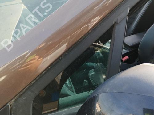 front-left-quarter-glass-renault-scenic-iii-jz01_-2008-2009-2010-2011-2012-2013-2014-2015-2016-37588991 main image