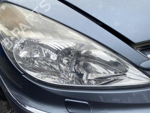 Used Right headlight PEUGEOT 607 (9D, 9U) 2.7 HDi 24V (204 hp) 27638687