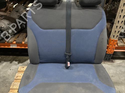 Sedile anteriore destro Sedile anteriore destro RENAULT TRAFIC II Bus (JL) [2001-2026] 37471278 37471278