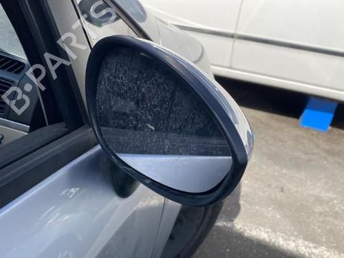 Used Right mirror Right mirror 25697743 25697743