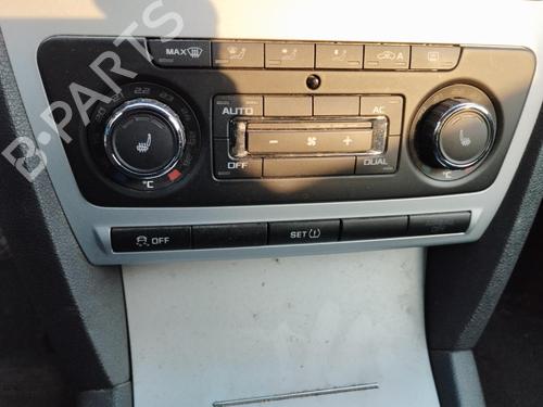 Used Climate control Climate control 37751449 37751449