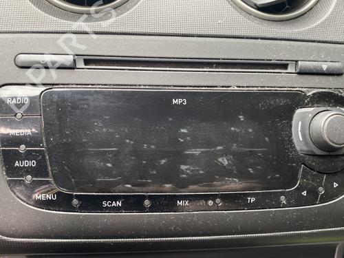 Used Radio SEAT IBIZA IV SC (6J1, 6P5) 1.4 TDI (80 hp) 27659275