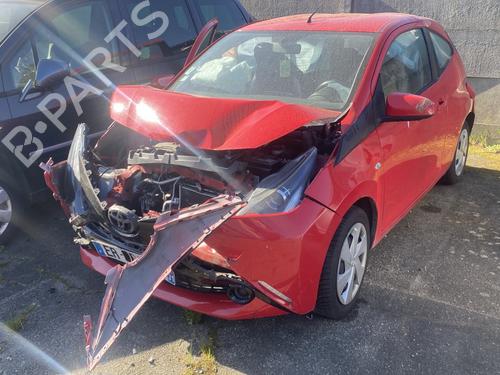 Brugte TOYOTA AYGO (_B4_) 1.0 (KGB40) (69 hp) 3496915