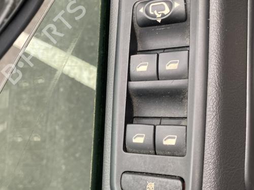Used Left front window switch PEUGEOT 807 (EB_) 2.0 HDi (107 hp) 30494384