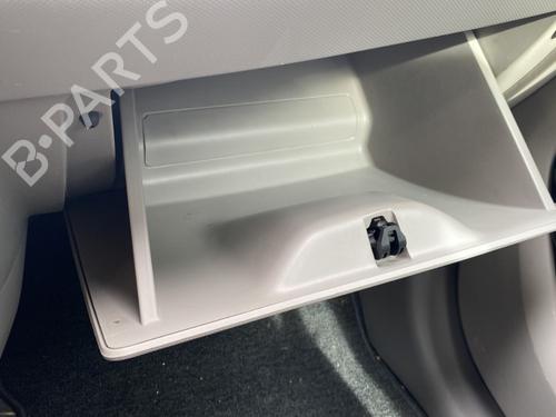 Used Glove box RENAULT ZOE (BFM_) ZOE (88 hp) 26007686