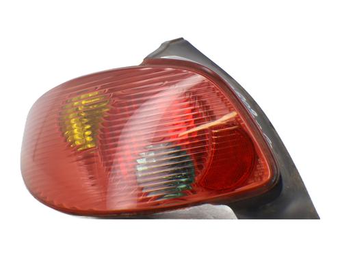 Venstre baglygte PEUGEOT 206 Hatchback (2A/C) 2.0 HDI 90 (90 hp) 31863229