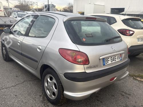 Left headlight PEUGEOT 206 Hatchback (2A/C) 2.0 HDI 90 | BP31863227C28 