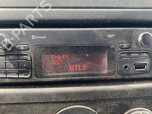 radio-nissan-nv400-van-x62-x62b-2011-25874097 main image