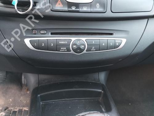 Bilradio Bilradio RENAULT LAGUNA III (BT0/1) 1.5 dCi (BT00, BT0A, BT0T, BT1J) (110 hp) 37271004 37271004