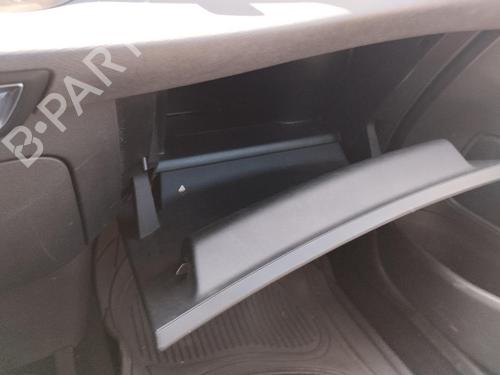 Used Glove box Glove box 37202202 37202202