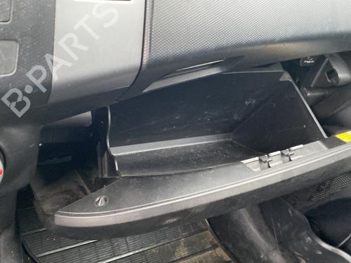 Used Glove box MITSUBISHI OUTLANDER II (CW_W) 2.0 DI-D (CW8W) (140 hp) 25677572