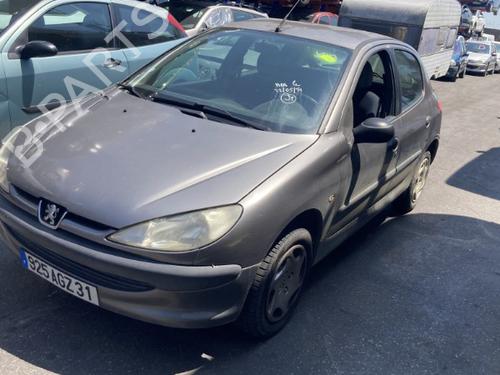 Left headlight PEUGEOT 206 Hatchback (2A/C) 1.9 D | BP25698082C28 