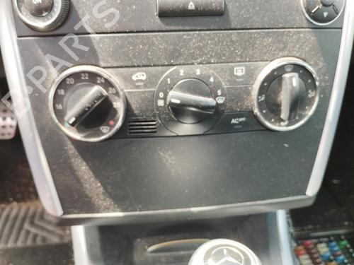 Used Climate control Climate control 37080083 37080083