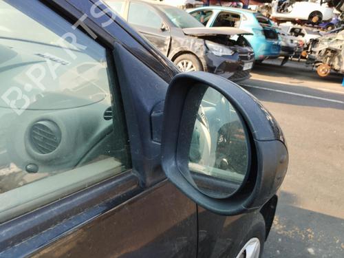 Used Right mirror Right mirror 37612998 37612998