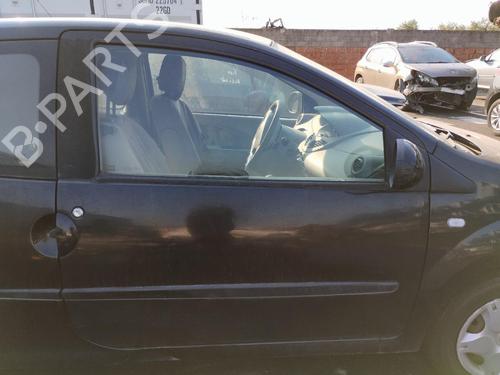 Used Right front door Right front door 37612997 37612997