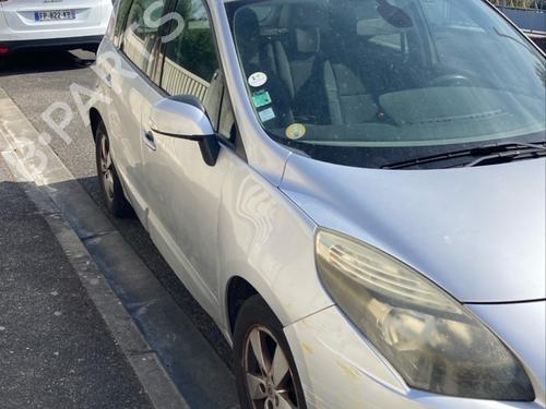 Used Right headlight RENAULT SCÉNIC III (JZ0/1_) 1.5 dCi (110 hp) 28493191