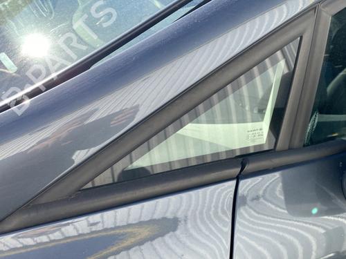 Used Front left quarter glass SEAT LEON (1P1) 2.0 TDI (170 hp) 30677472