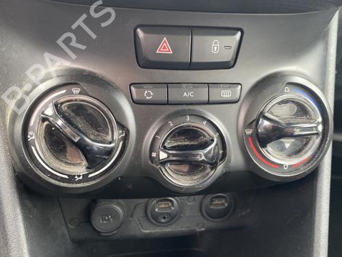 Used Climate control Climate control PEUGEOT 2008 I (CU_) 1.6 HDi (92 hp) 33739052 33739052