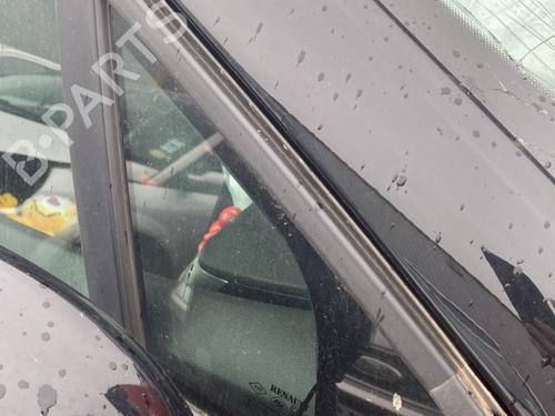 Vidro triangular frente direito RENAULT CAPTUR II (HF_) TCe 130 (HFMF) (131 hp) 32137707