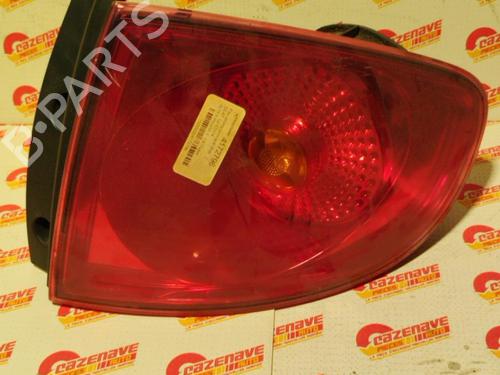 Used Right taillight Right taillight 25696802 25696802