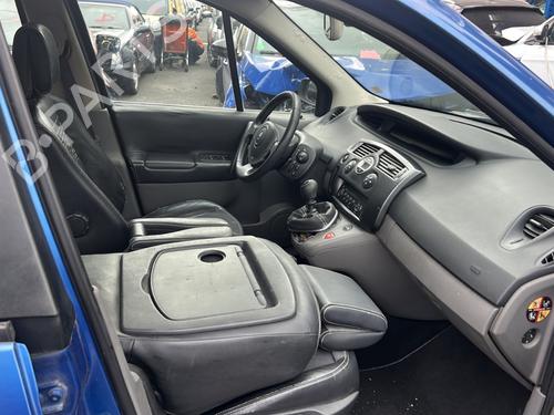 Used Passenger airbag RENAULT GRAND SCÉNIC II (JM0/1_) 1.9 dCi (JM0G, JM12, JM1G, JM2C) (120 hp) 26388801
