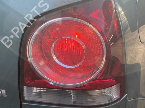 Højre baglygte VW POLO (9N_, 9A_) 1.4 TDI (70 hp) 28102457