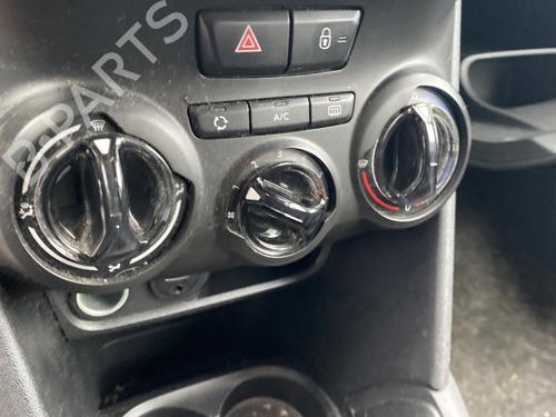 climate-control-peugeot-208-i-ca_-cc_-2012-2013-2014-2015-2016-2017-2018-2019-2020-2021-32265196 main image