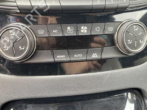 Used Climate control Climate control PEUGEOT 508 SW I (8E_) 2.0 HDi RXH Hybrid4 (200 hp) 28414517 28414517