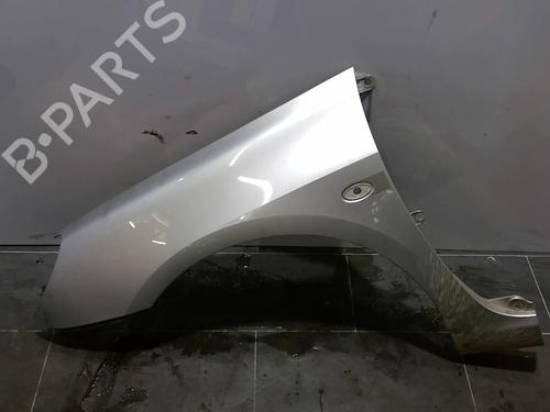 Used Left front fenders Left front fenders 25696258 25696258