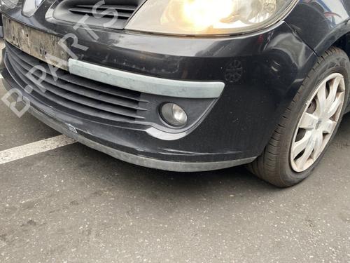 Left front fog light RENAULT CLIO III (BR0/1, CR0/1) 1.5 dCi (BR17, CR17) 8200002469