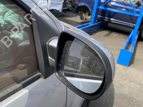 Used Right mirror Right mirror RENAULT TWINGO II (CN0_) 1.2 16V (CN04, CN0B) (75 hp) 25681437 25681437