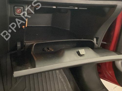 Porta-luvas CITROËN C3 II (SC_) 1.4 HDi 70 (SC8HZC, SC8HR0, SC8HP4) (68 hp) 31908089